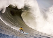 九游娱乐app下载-冰与火的对决，杜兰特关键回合不手软，76人巅峰战险胜热火