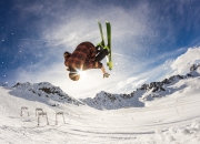 九游娱乐app下载-拉沃尔杯轻取联合杯，辛纳领军，团队网球的胜利新范式